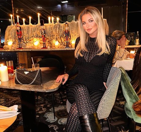 Lornamay x free actress pic