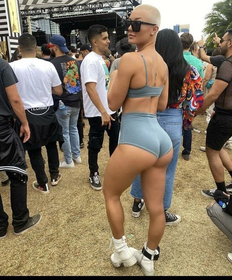 Yourwifeylovesme perfect actress img