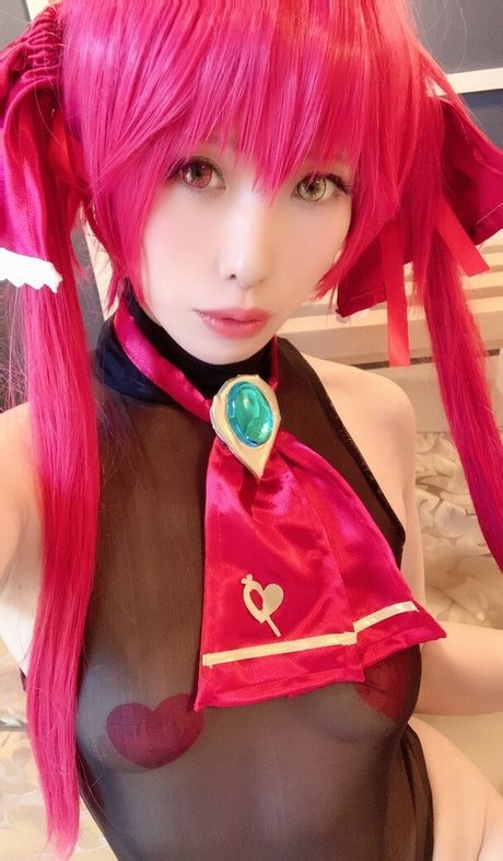 Glossy Rabbit sexy pornstar photos