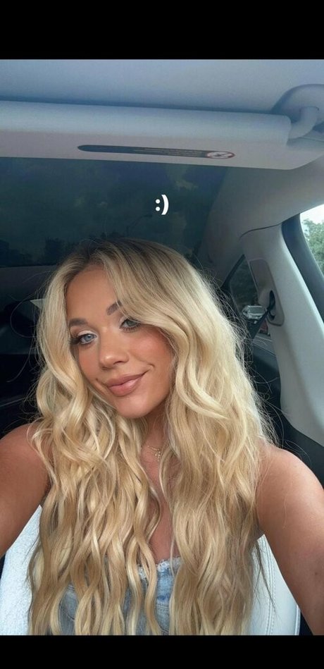 Megan Moroney star nude images