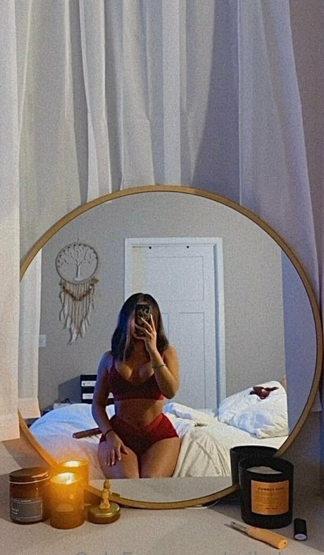 mikolove art model img