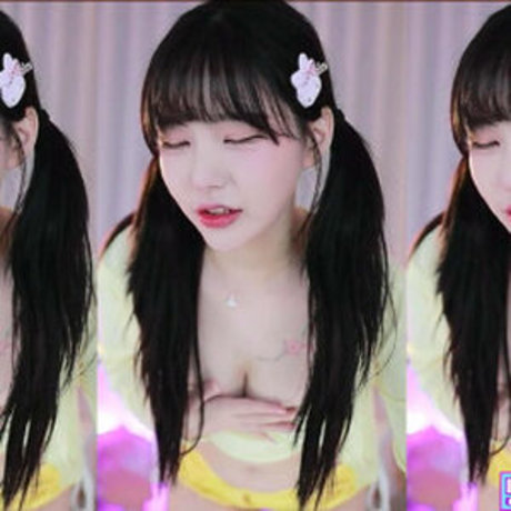 ChuJeong model beautiful photo