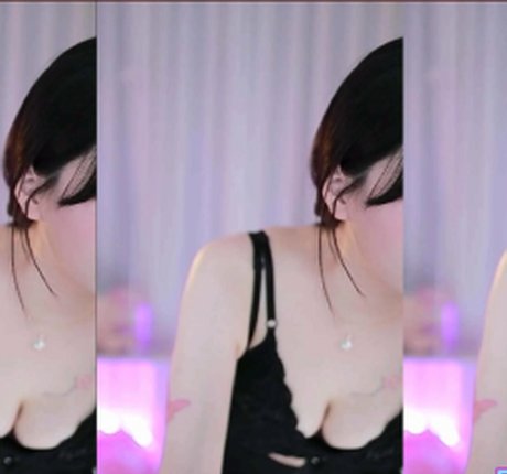 ChuJeong erotic model gallery