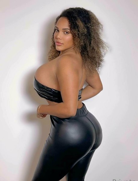 big areolas onlyfans porno img