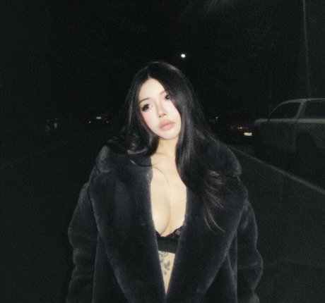 Veronica Lucifer hd model gallery