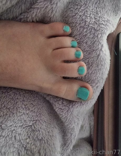 yourbluehairedwaifu pretty pornstar pic