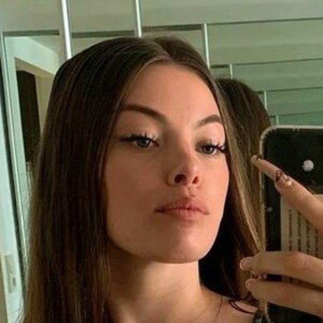 Daisy97096 star top picture