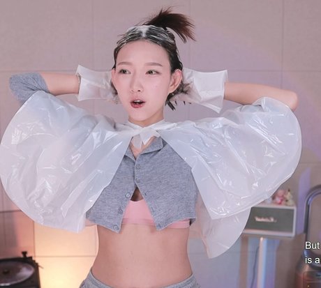 leelate star porn image