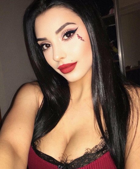 Aslihan nudes actress pic