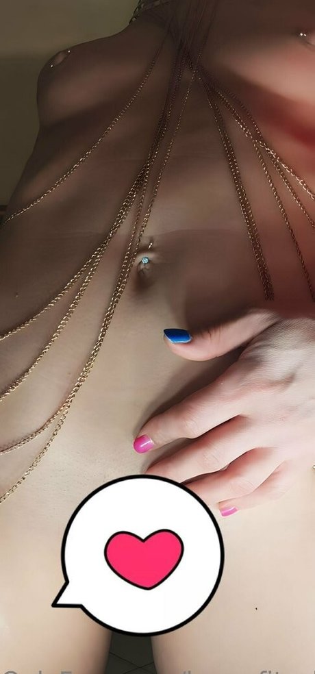 boomfitsabry pretty pornstar photo