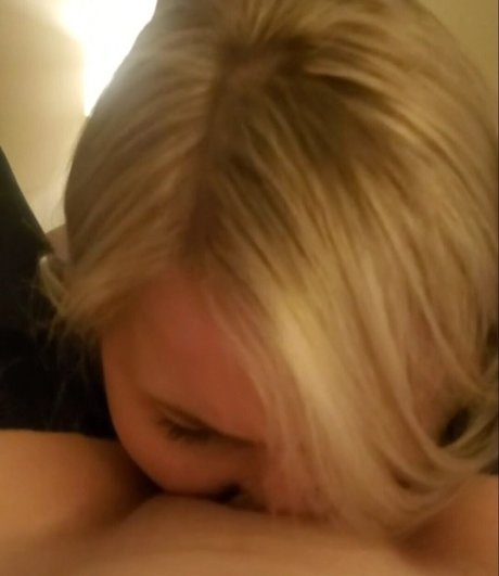 Abbysoutside pornstar xxx pic