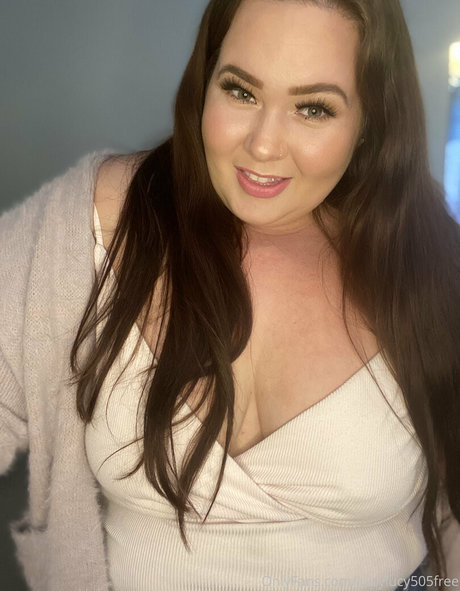 juicylucy505free naked model photos