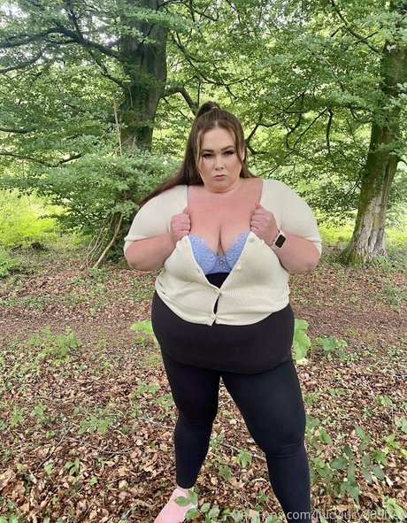 juicylucy505free erotic model pic