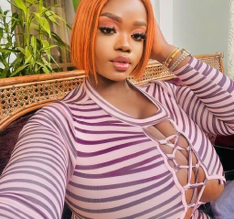 Chanel La Croix xxx star pic