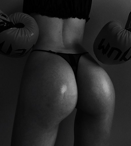 Annie Kinshova model nude galleries