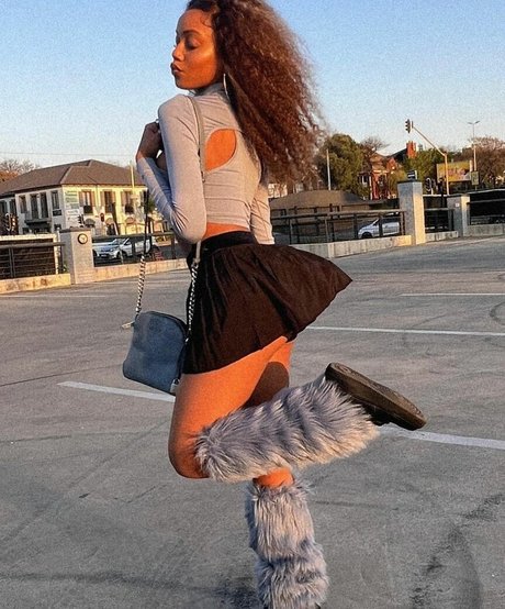 Keamokhobo model porn photos