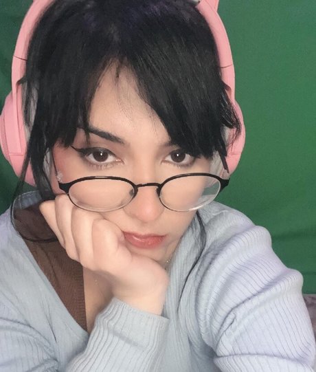 the bad choices star hd pics