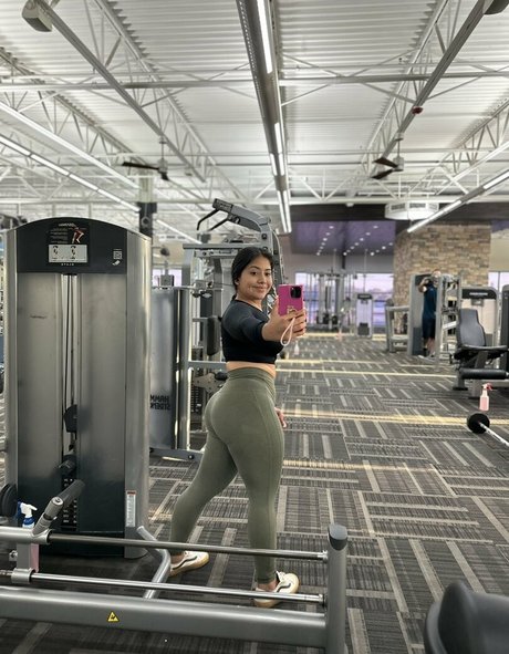 Gabrielamhdzz xxx model photos