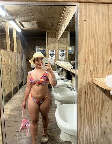 Gabrielamhdzz pornstar art archive