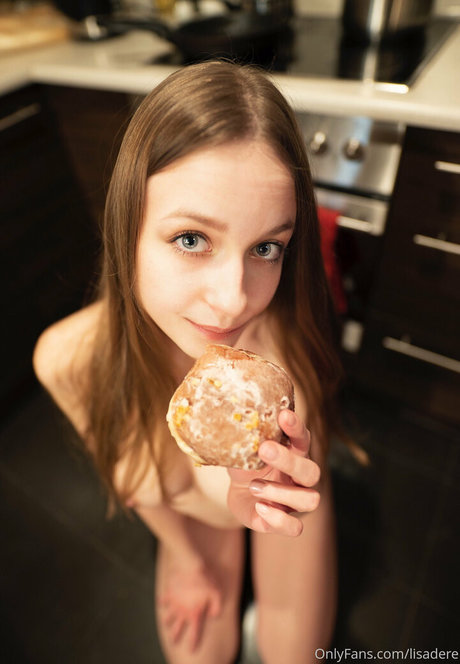 Lisadere top pornstar pic