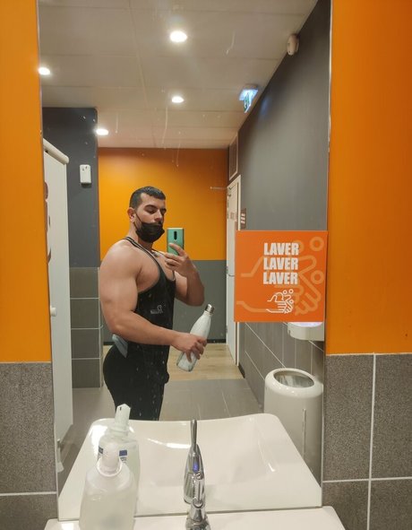 growingthick model exclusive photo