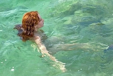 naomime sexy model img