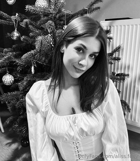 aliss foxy nudes model photo