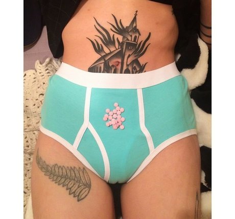 Noorann Matties model art gallery