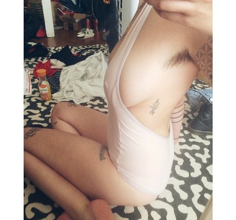 Noorann Matties art pornstar image