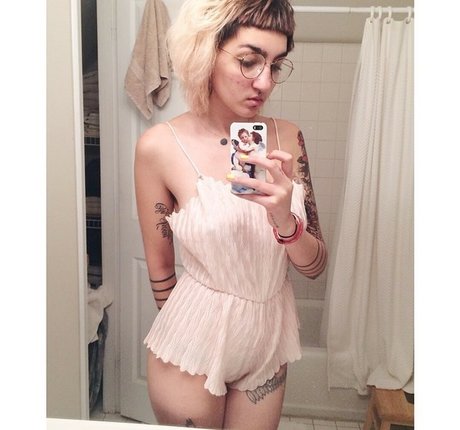 Noorann Matties pornstar pretty picture