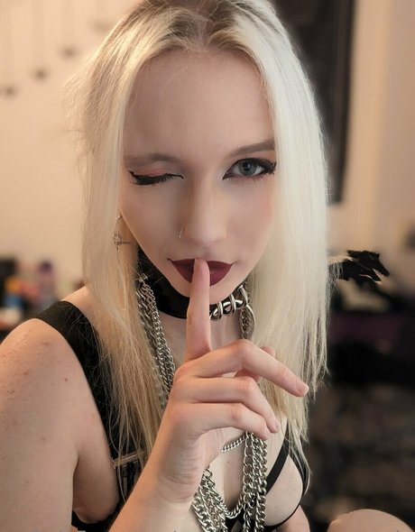 Morrigans Masquerade exclusive model gallery