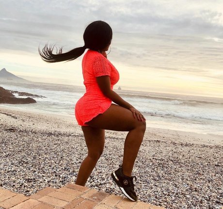 Bella Batista sex star photo