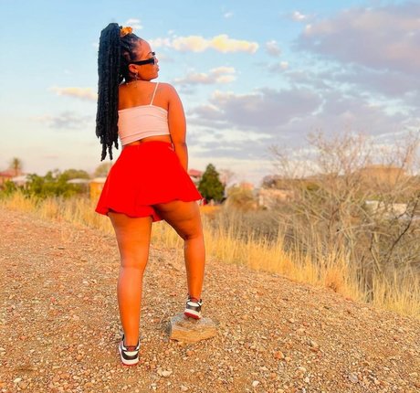 Bella Batista top model photo