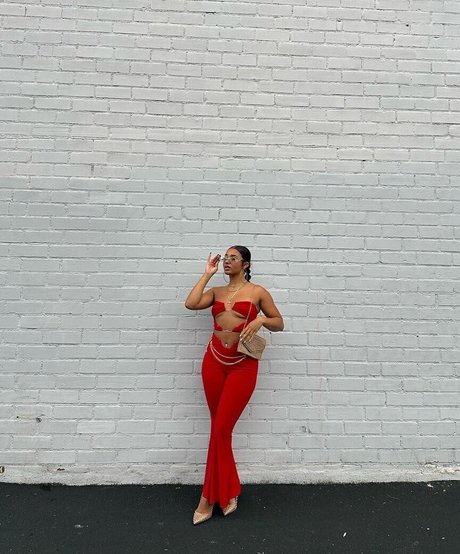 Scarlet May exclusive star images