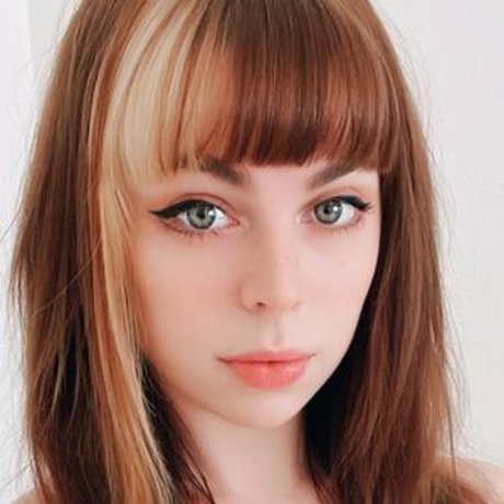 heyashleytea nude model archive