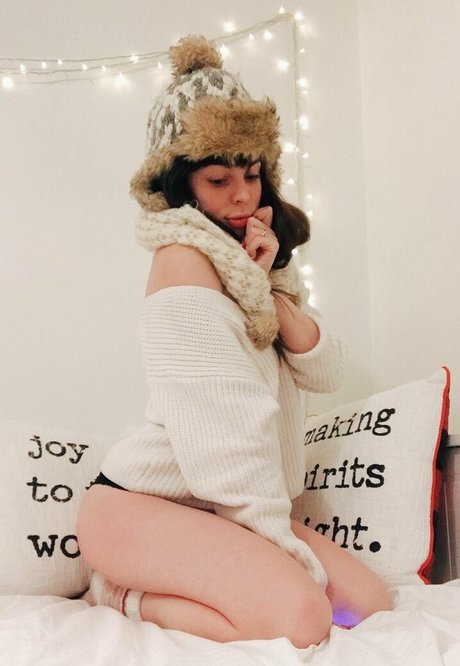 heyashleytea erotic pornstar pics