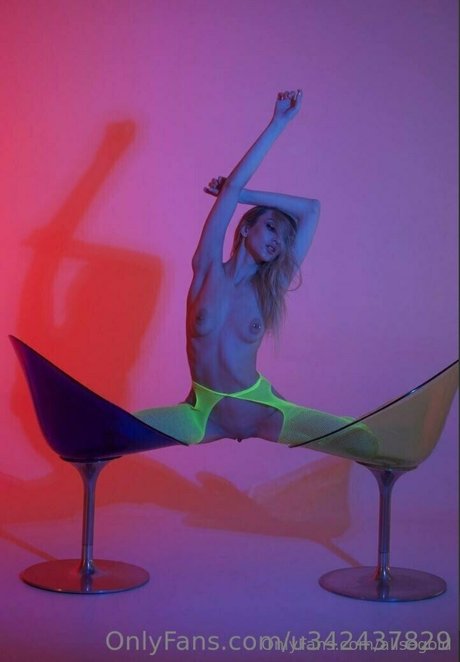 old young lesbian onlyfans hot sexy photos