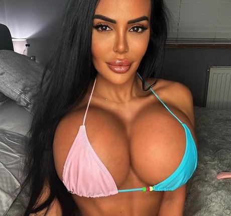 busty solo onlyfans porn images