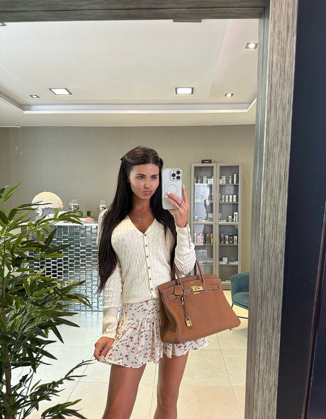 leyla night exclusive star images