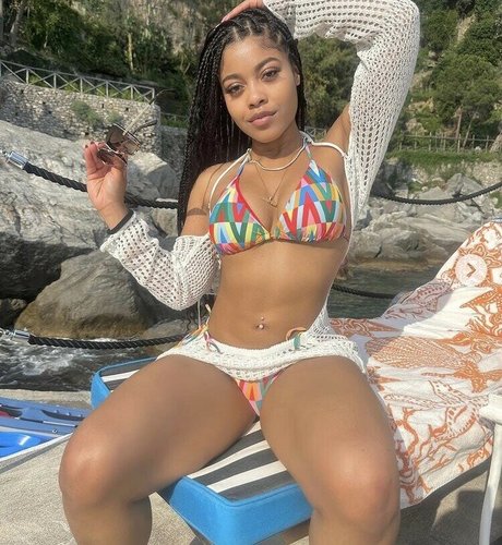 Rappers Daughters model sexy image