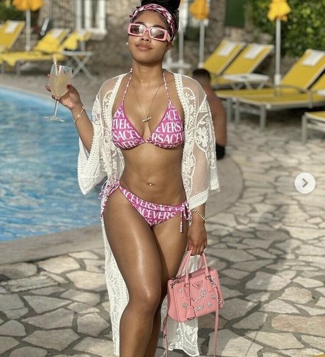 Rappers Daughters nudes model image