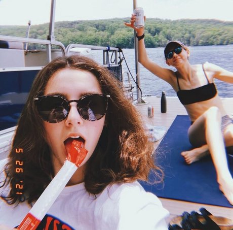 Katherine Hudson model images