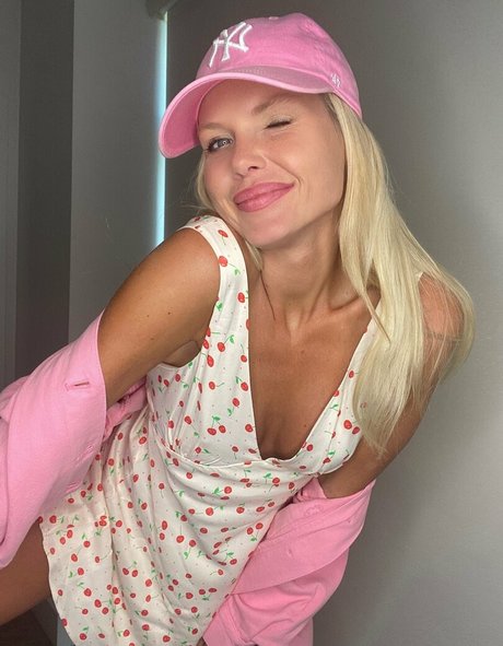 bbw tranny onlyfans free naked gallery