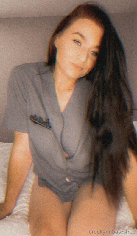 brooklynnbatesfree naked model photo