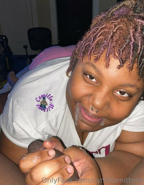 Camilla Mittens top model gallery