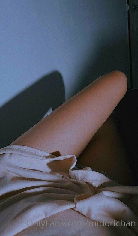 midorichan model exclusive pic