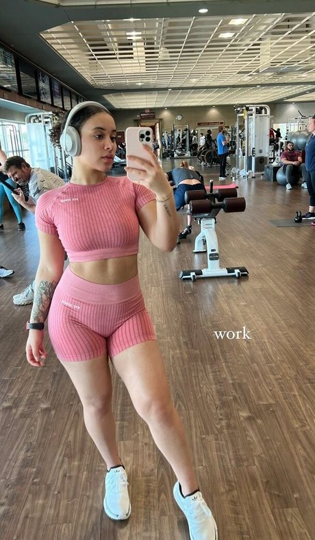 Savannah Spencer free star img