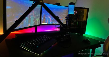 shemale outdoor onlyfans porn images