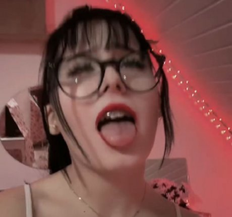 face onlyfans perfect pics