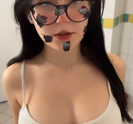 rosegirl242 model porn images